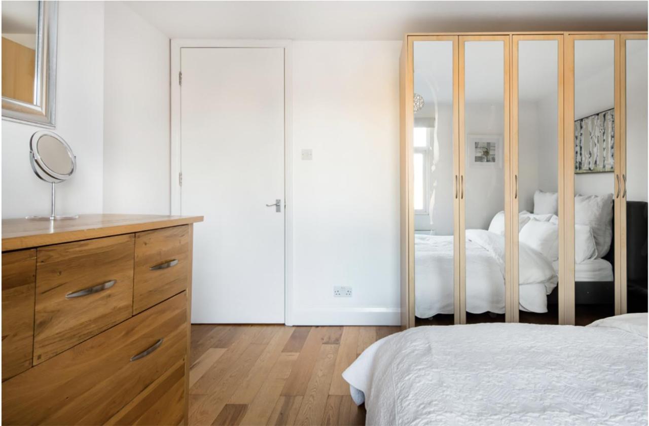 Fabulous East Finchley * Londra